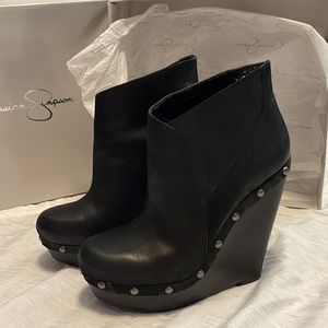 Jessica Simpson black boot wedge size 9 look new
